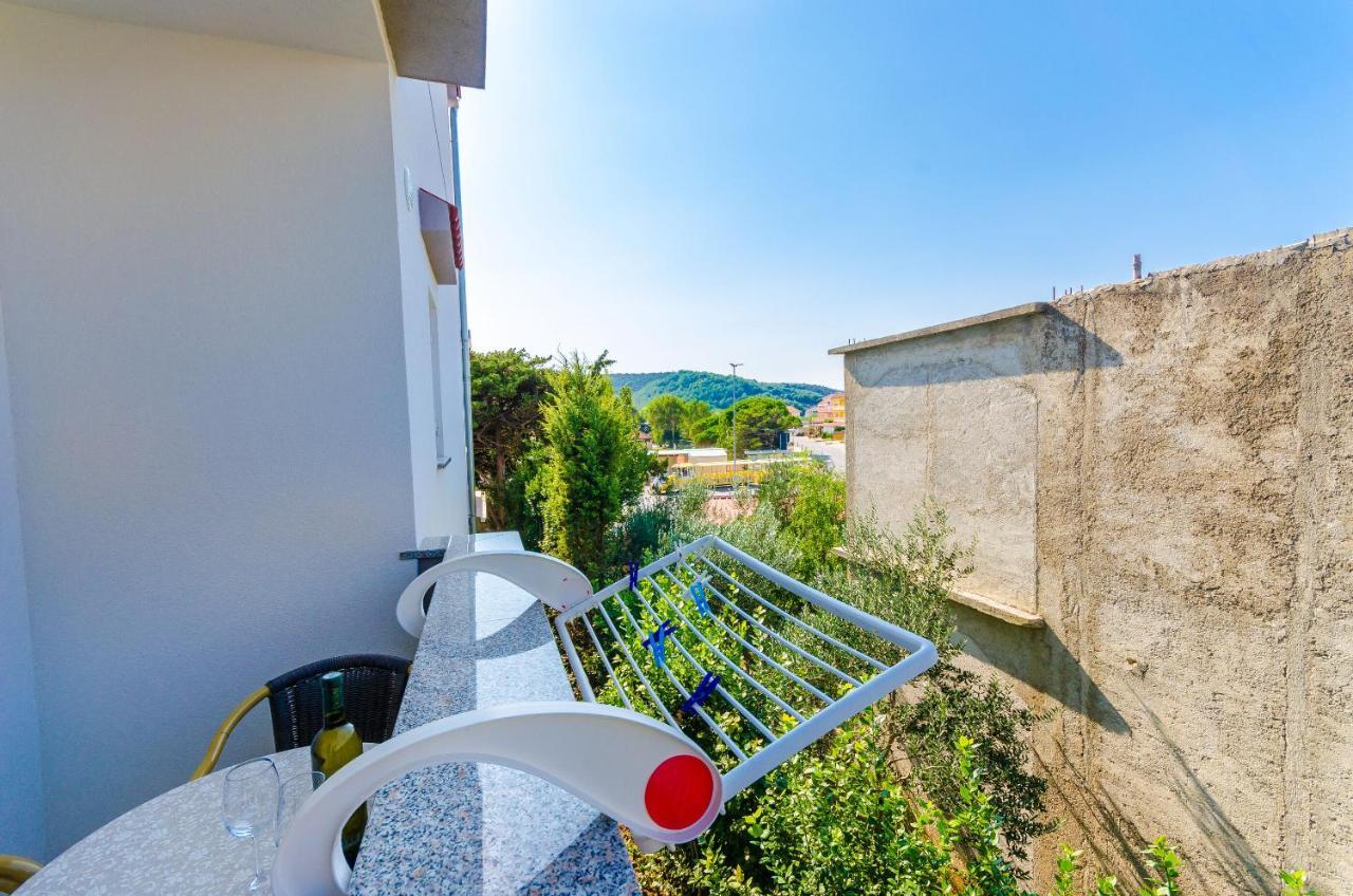 Apartments Ruza-Rajska Beach Lopar Esterno foto